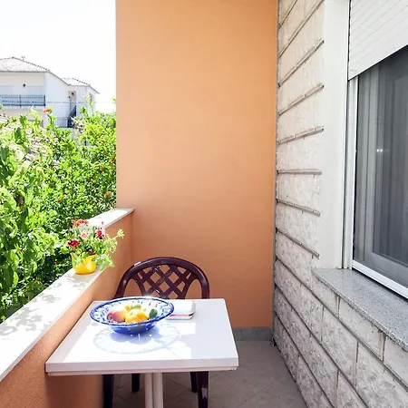 Pensión Stana - Beachfront With Sea View & Free Parking Vinišće