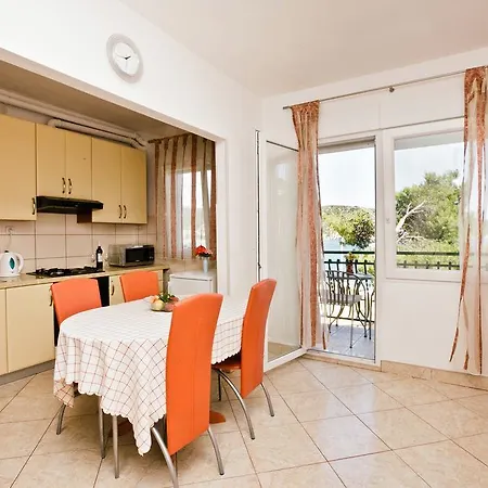 Pensión Stana - Beachfront With Sea View & Free Parking